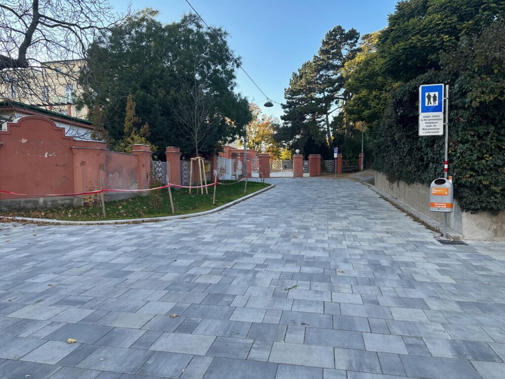 Der Schulvorplatz Wielemannsgasse